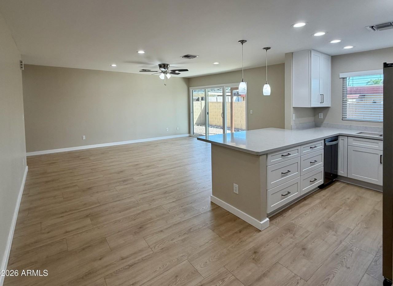 2507 E Villa Maria Dr - Photo 4 of 24