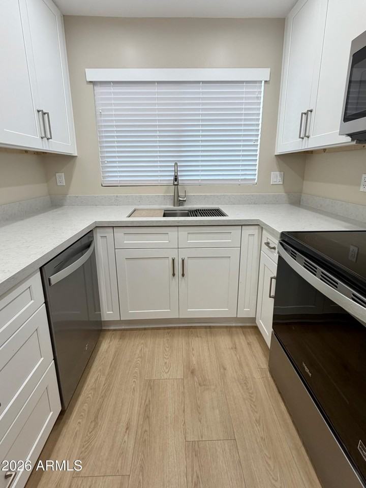 2507 E Villa Maria Dr - Photo 7 of 24