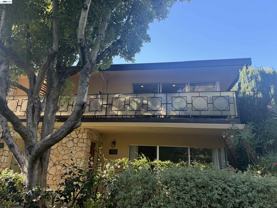 752 University Ave - Photo 1 of 1