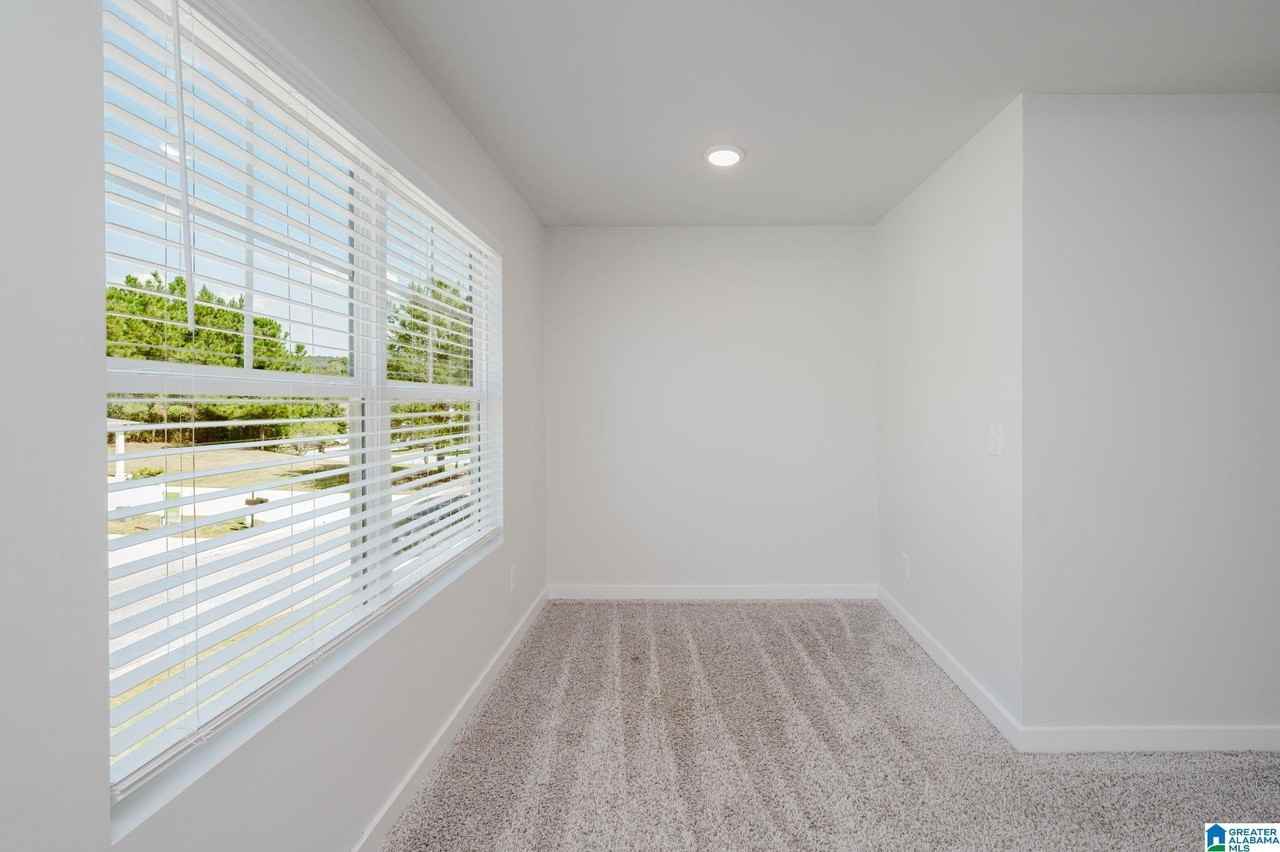 501 Polo Way - Photo 7 of 47