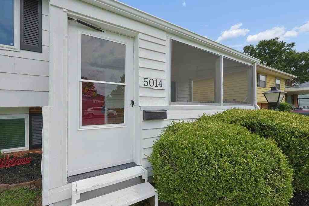 5014 Norcrest Dr - Photo 4 of 38
