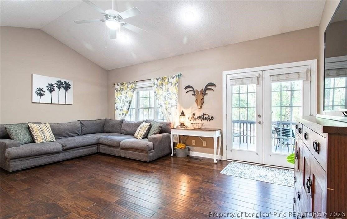 7000 Pine Rd - Photo 3 of 21