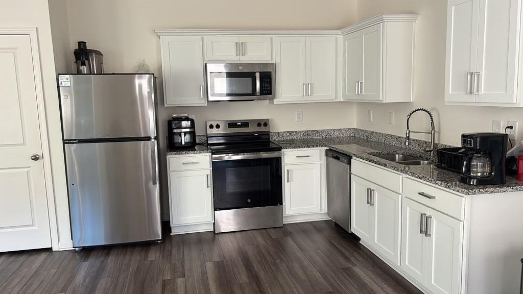 52 Padley Dr - Photo 5 of 8