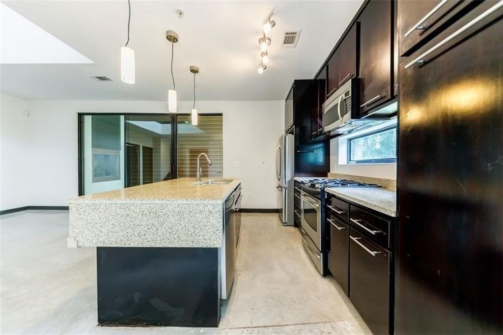 972 Dekalb Ave Ne #205 - Photo 7 of 48