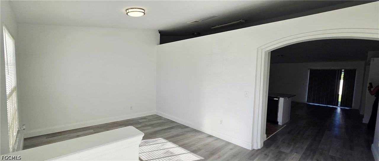 541 Nw 18th Ave - Photo 2 of 16