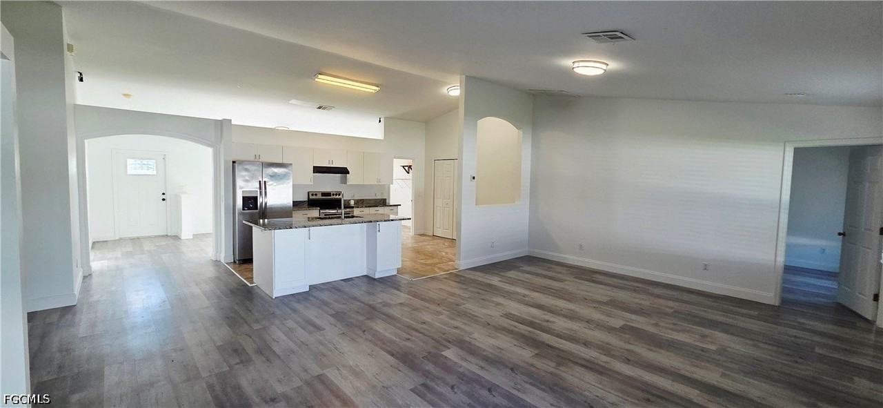 541 Nw 18th Ave - Photo 5 of 16