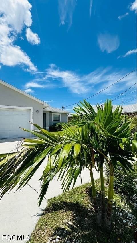 1630 Sw 33rd St - Photo 3 of 18