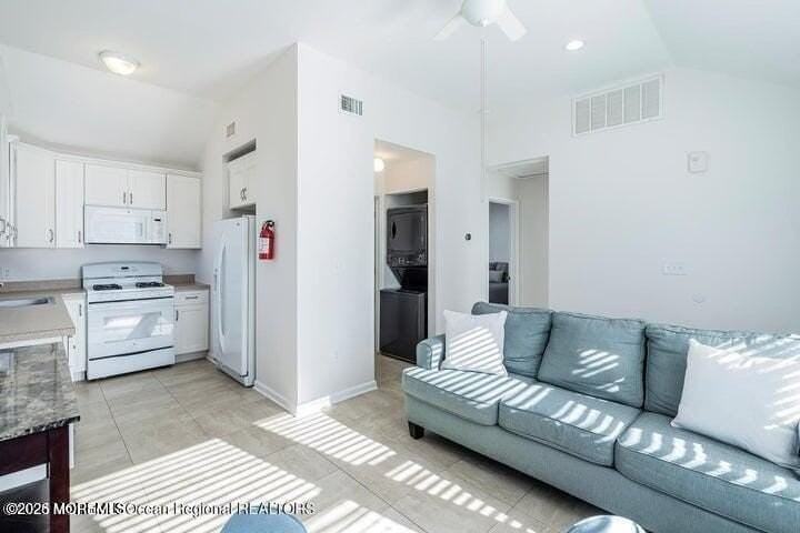 109 W Pompano Way - Photo 3 of 18