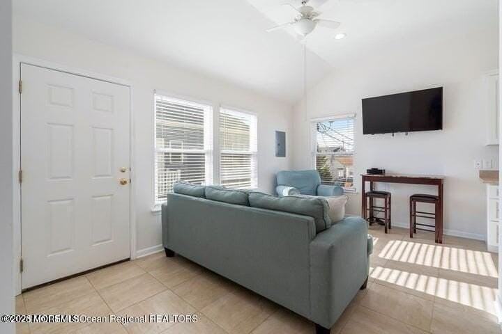 109 W Pompano Way - Photo 5 of 18