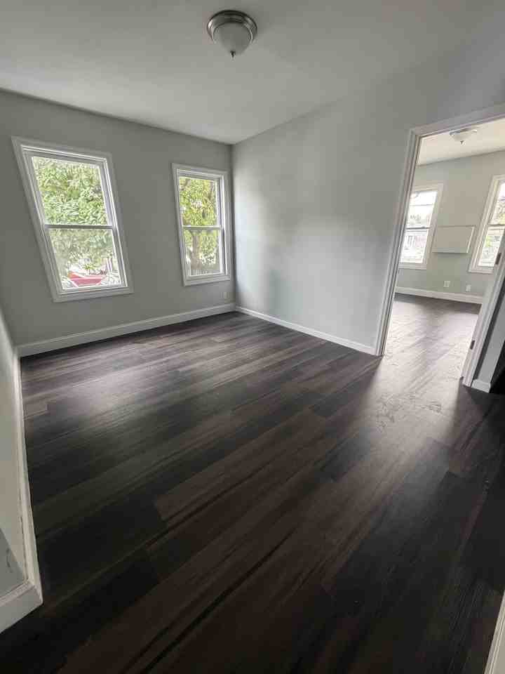 423 E 1st Ave #1 - Photo 5 of 14