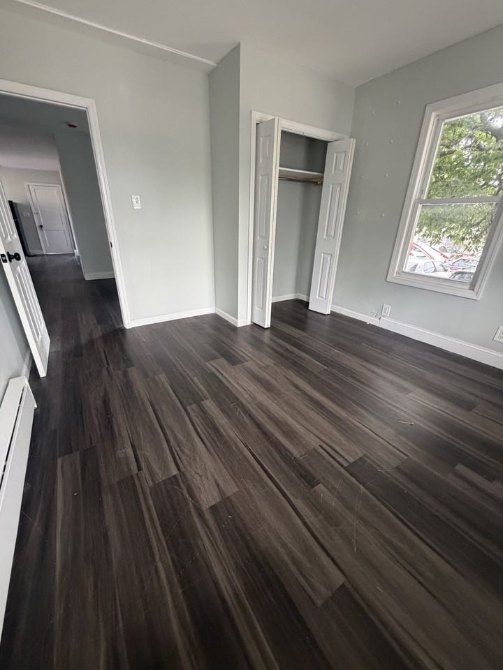 423 E 1st Ave #1 - Photo 7 of 14