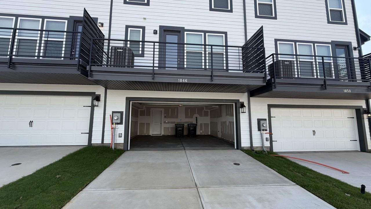 1846 Alexander Village Main Dr #1846 - Photo 3 of 23