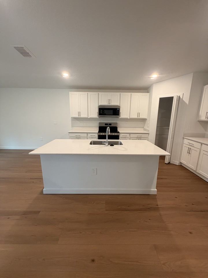 14337 Nw 170th Ave #NA - Photo 6 of 18