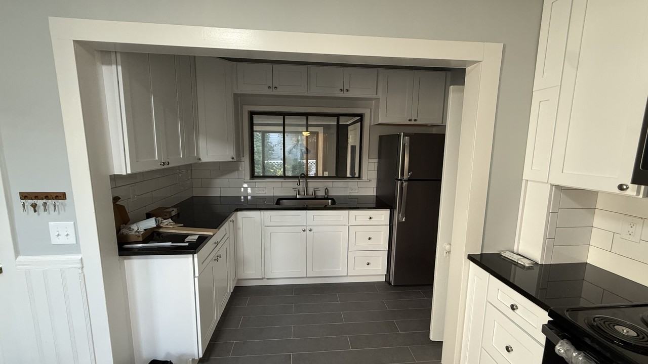 7 Windom St #1 - Photo 3 of 7