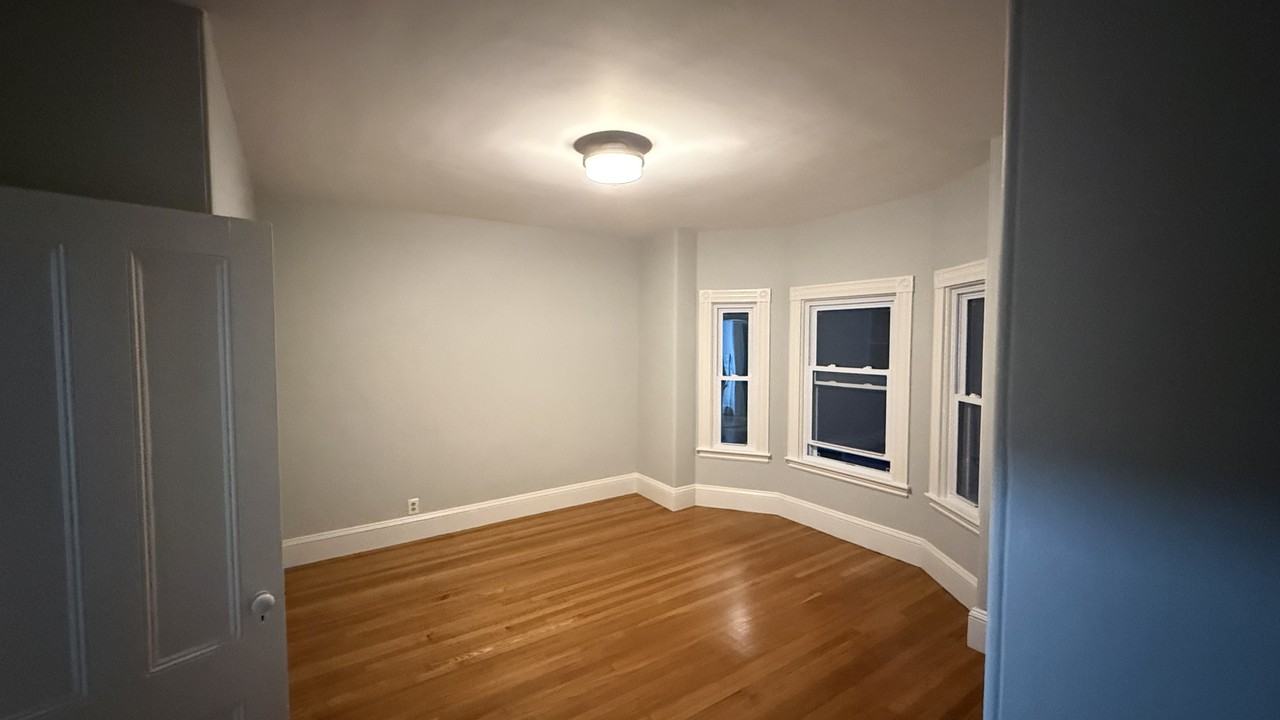 7 Windom St #1 - Photo 6 of 7