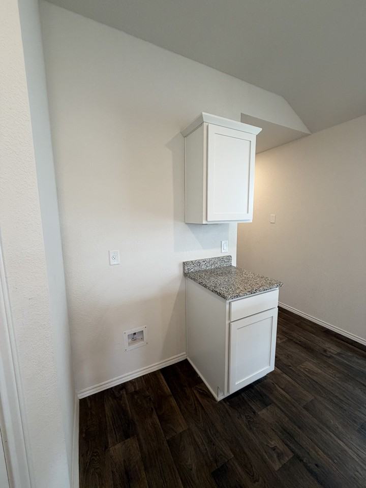 351 Sickle Loop #NA - Photo 7 of 34