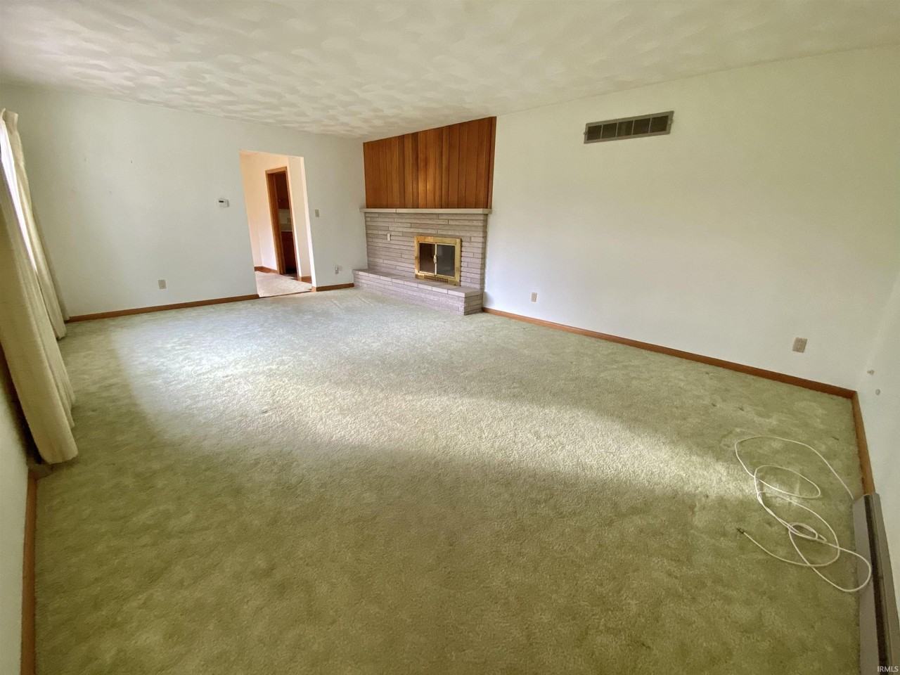 3104 Maple Ln - Photo 7 of 21