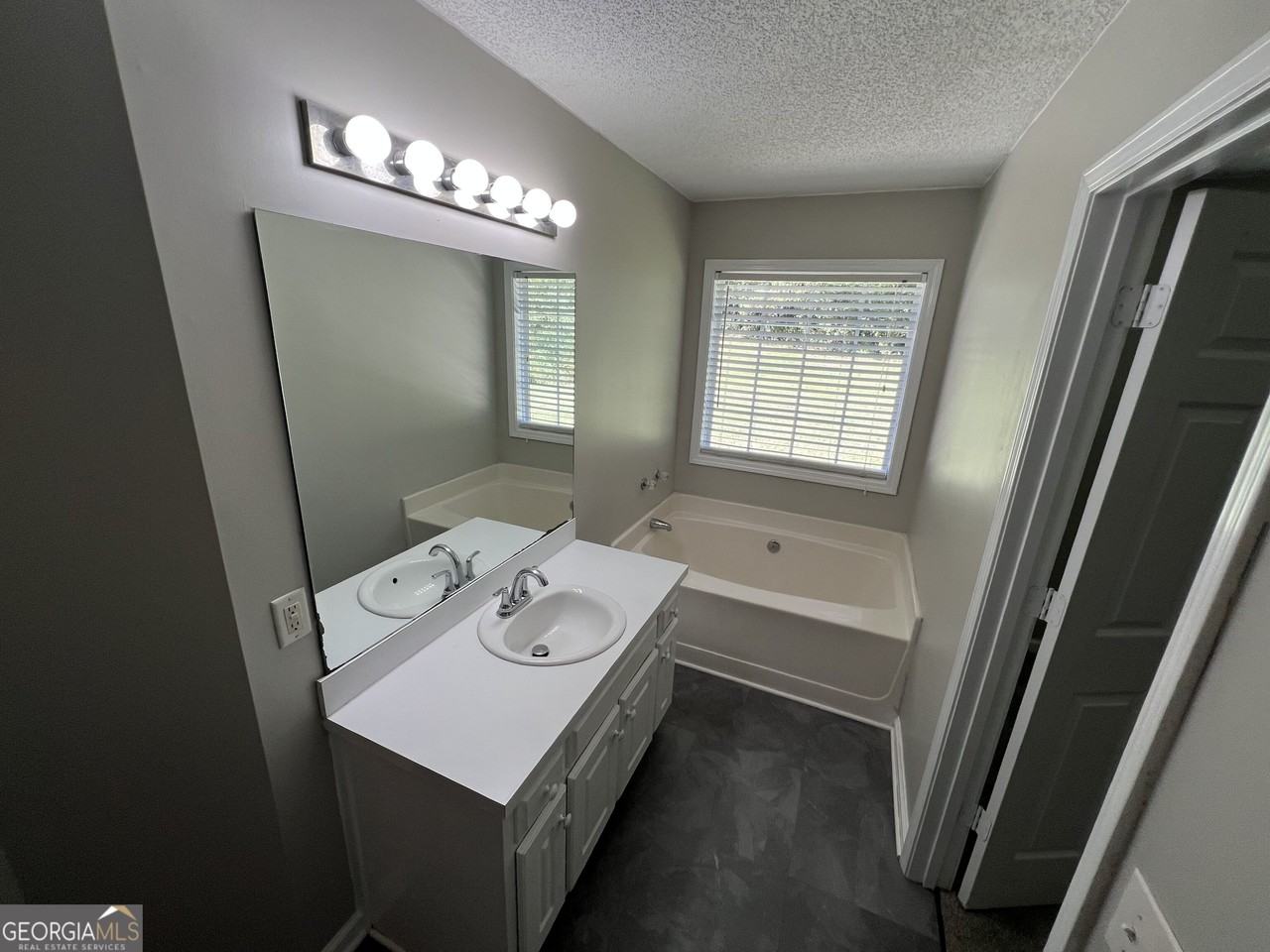 364 Lokeys Ridge Rd - Photo 5 of 13