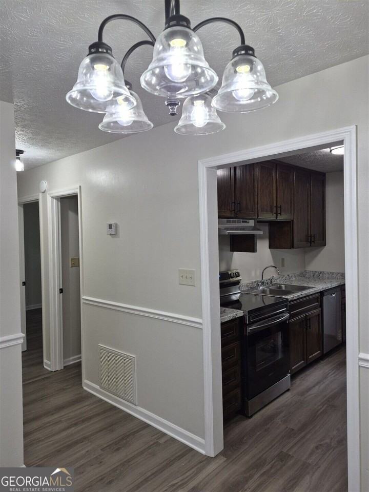185 Ramble Hills Cir - Photo 5 of 16