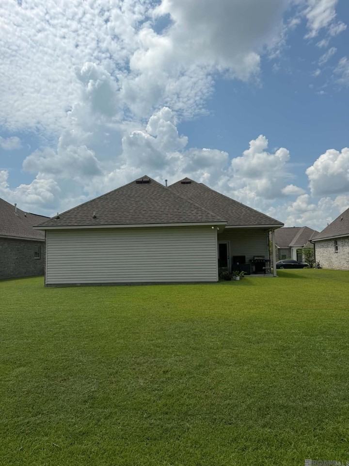 41448 Cozy Way - Photo 3 of 16