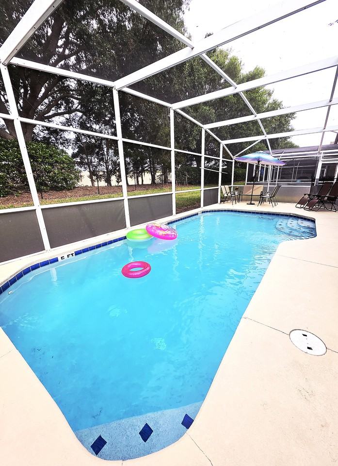 632 Bloomingdale Dr #NA - Photo 2 of 15