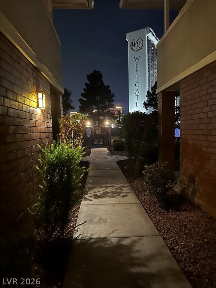 2867 Geary Pl #3011 - Photo 2 of 9