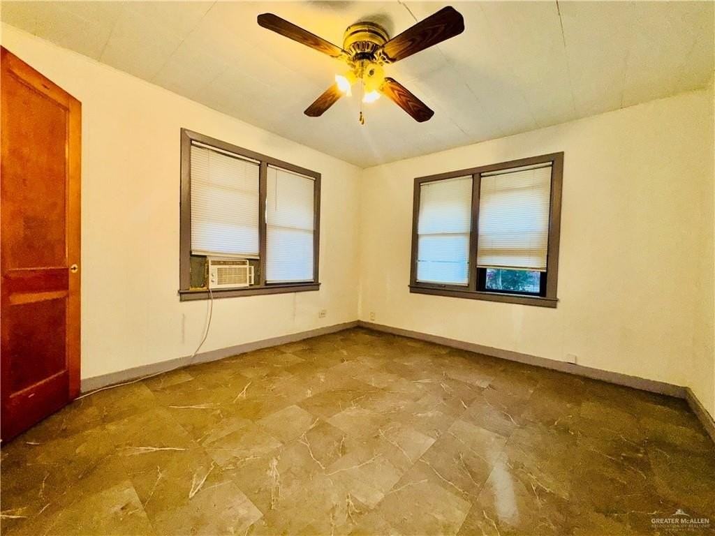 1601 Redwood Ave - Photo 7 of 11