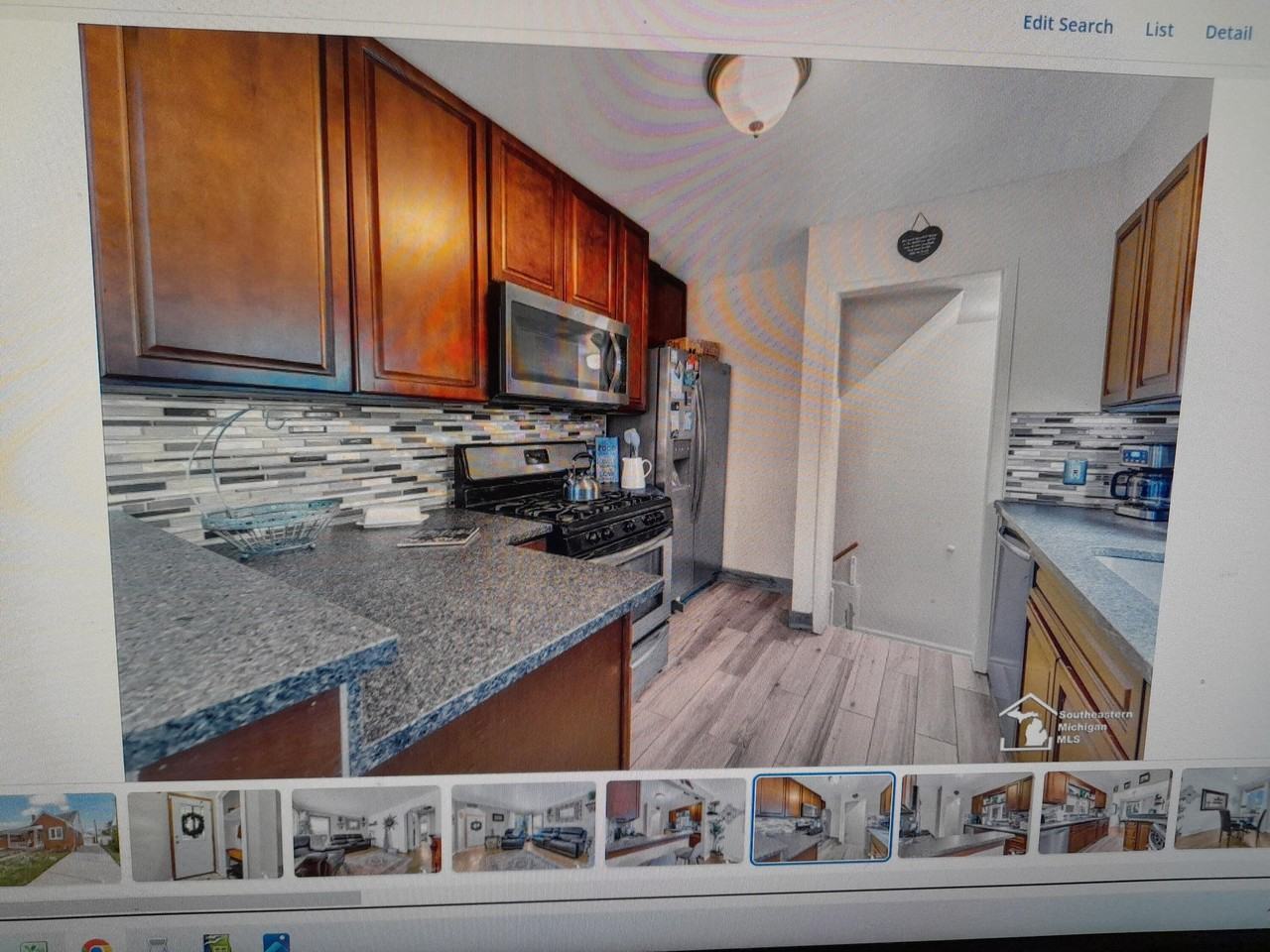 573 Emmons Blvd - Photo 6 of 9