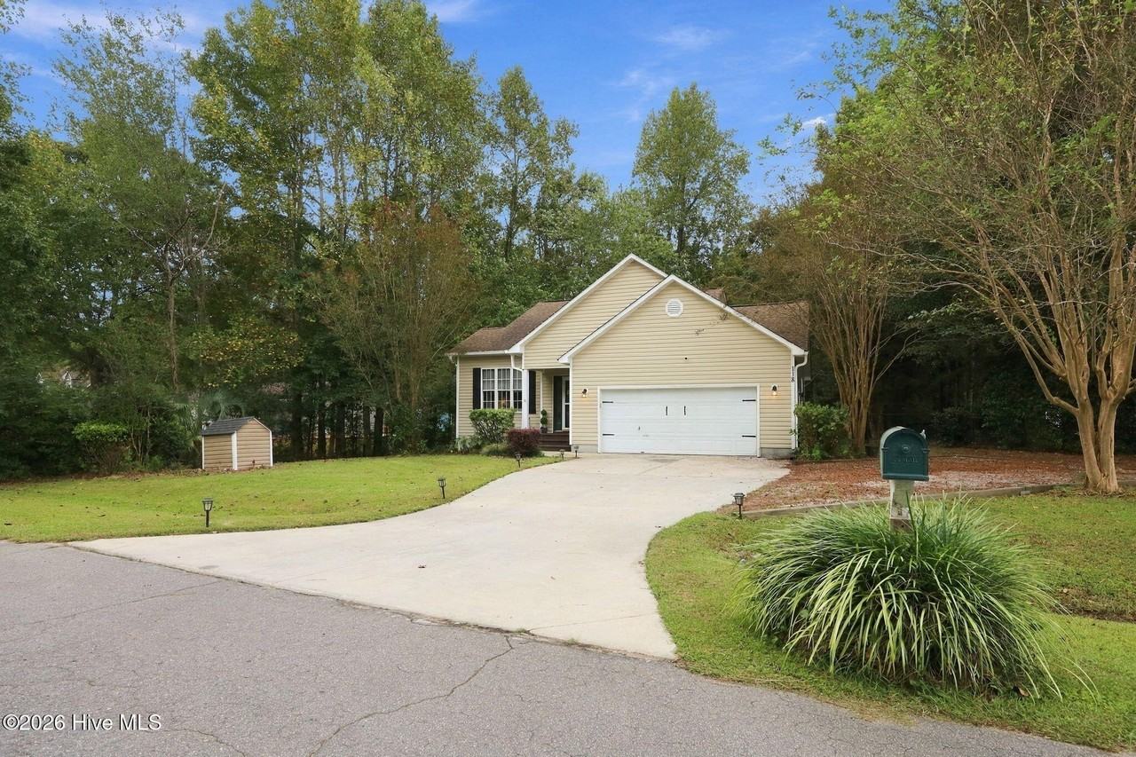 118 Rolling Hill Dr - Photo 3 of 40
