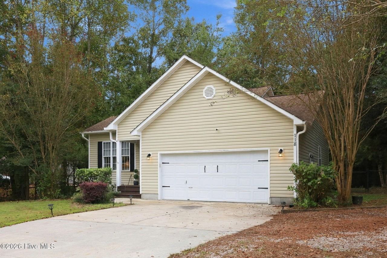 118 Rolling Hill Dr - Photo 4 of 40