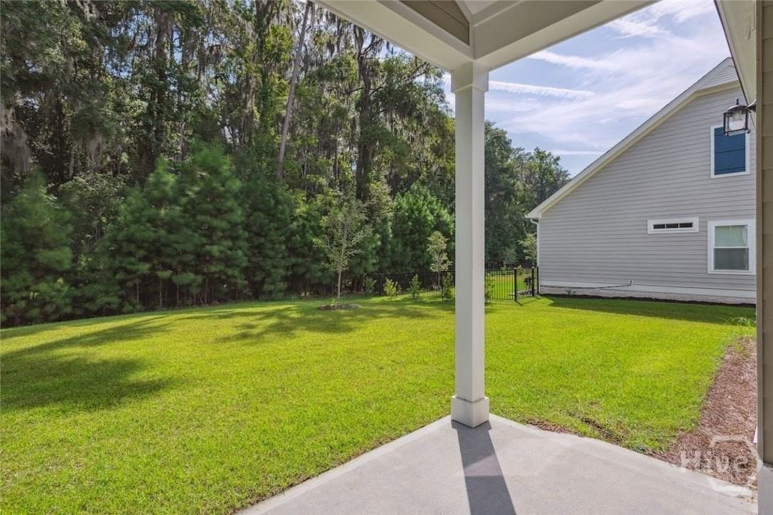 215 Park Chase - Photo 4 of 48