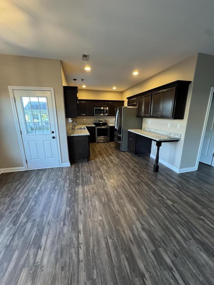 224 Old Woolen Mill Ln - Photo 4 of 27