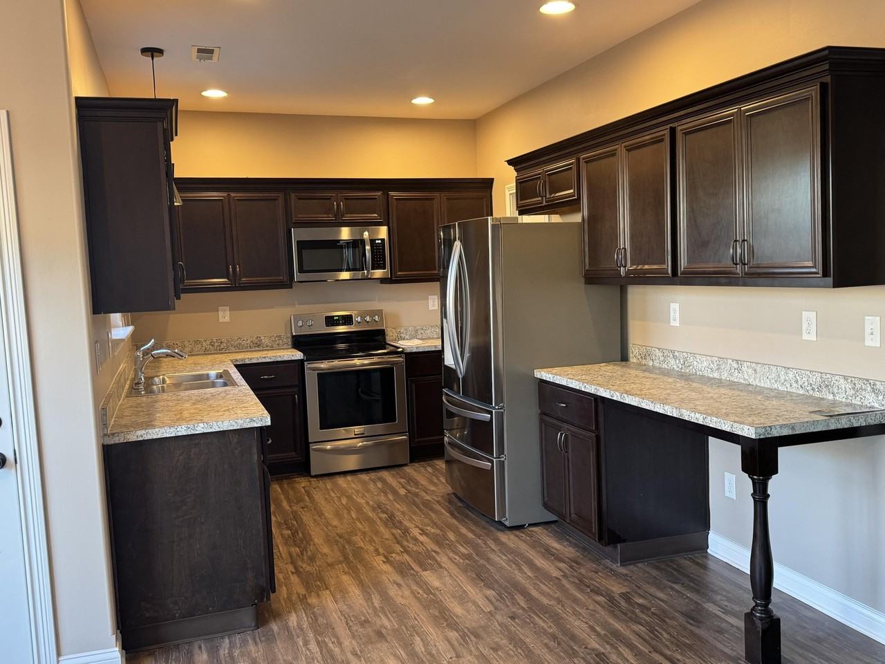224 Old Woolen Mill Ln - Photo 5 of 27