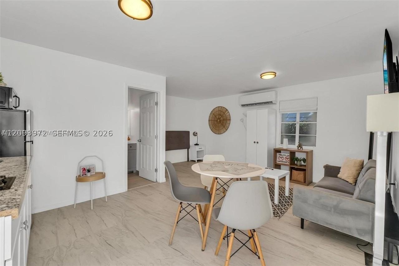 2993 Sw 16th Ter #0 - Photo 3 of 11