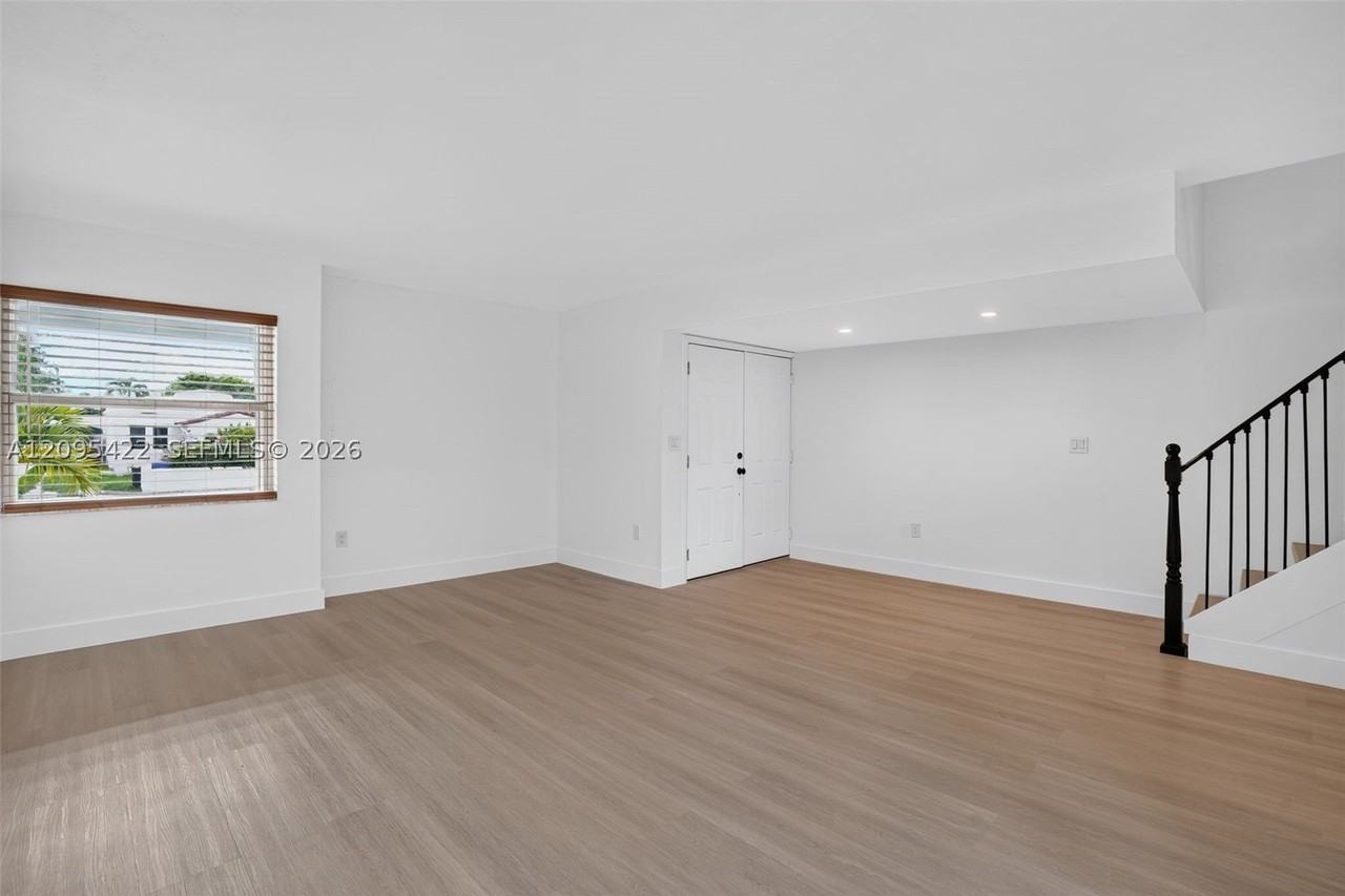 8825 Harding Ave - Photo 7 of 50