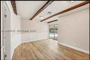 8 Ne 9th Ave #A - Photo 3 of 21