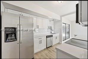 8 Ne 9th Ave #A - Photo 4 of 21