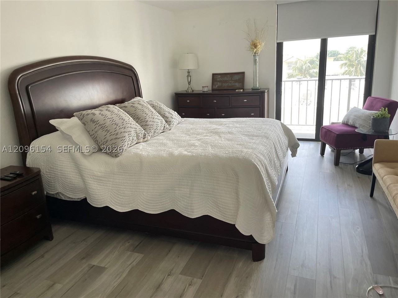 2625 Collins Ave #510 - Photo 6 of 11