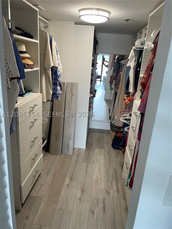 2625 Collins Ave #510 - Photo 7 of 11