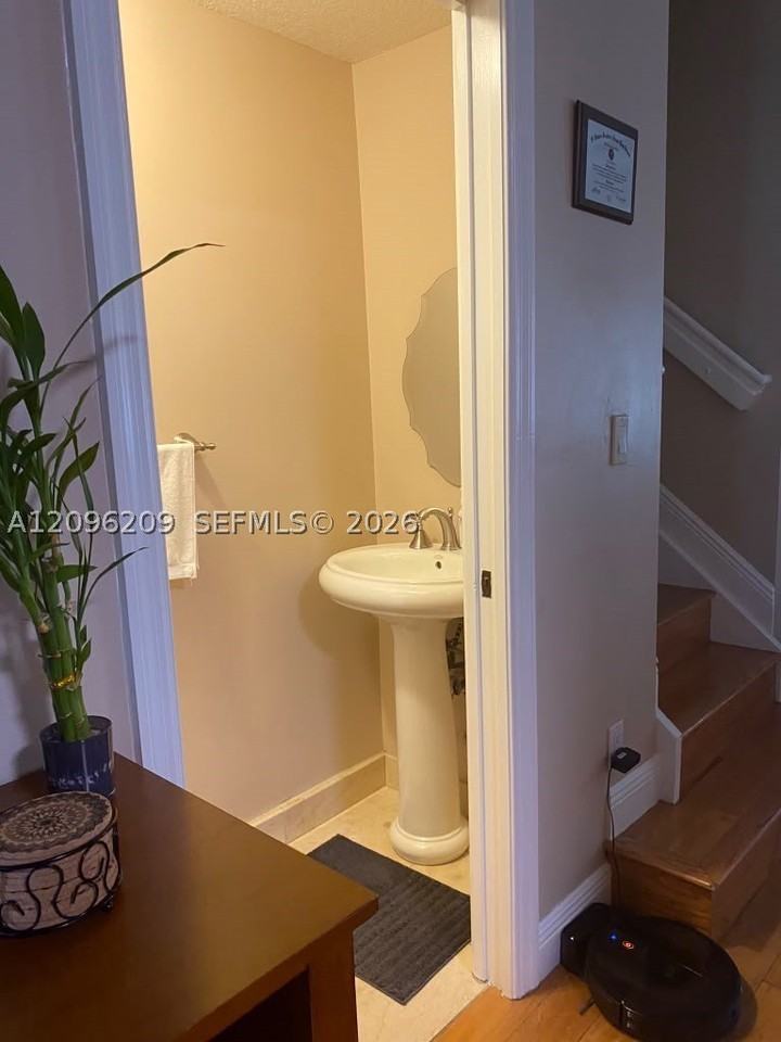 8857 Sw 108th Pl #8857 - Photo 3 of 16