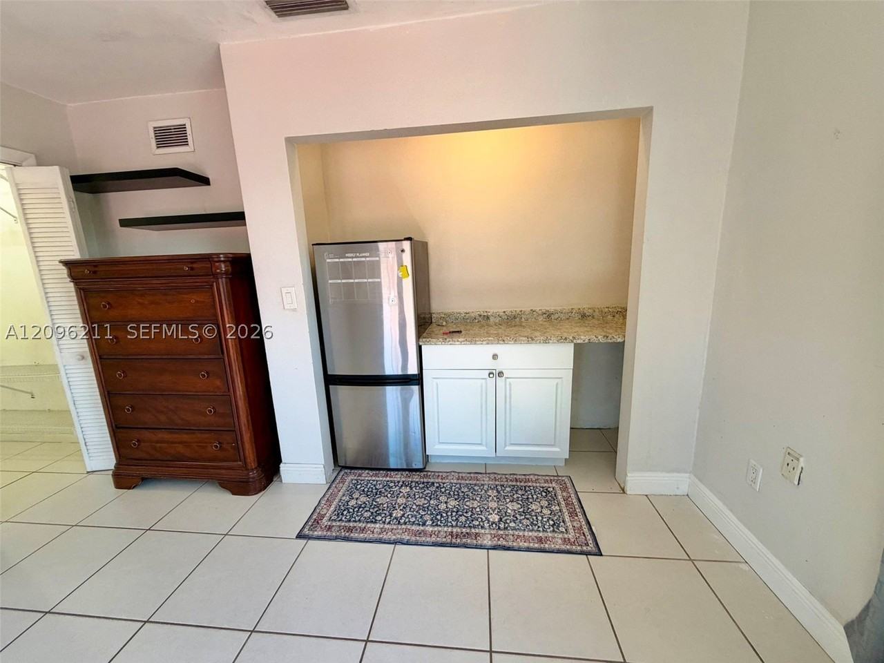 1740 Sw 94th Ave - Photo 3 of 11