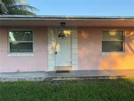6027 Sw 36th Ct #N - Photo 1 of 1