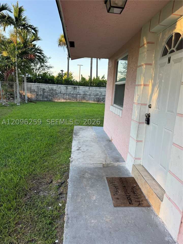 6027 Sw 36th Ct #N - Photo 2 of 17