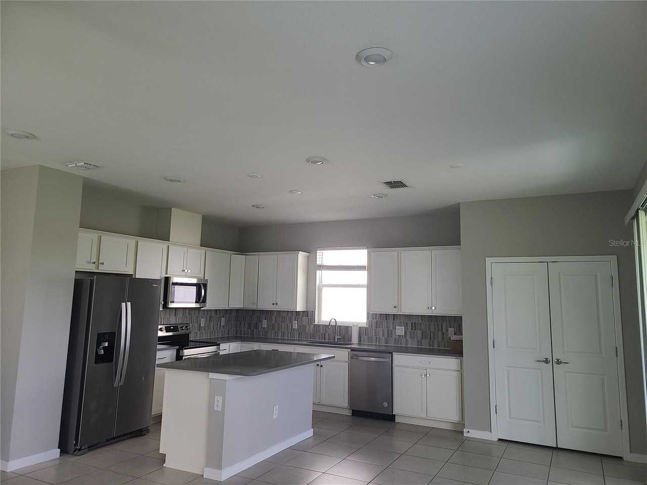 9320 Lamine Way - Photo 4 of 28