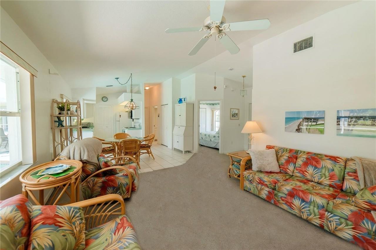 7337 Jennifer Dr - Photo 4 of 27