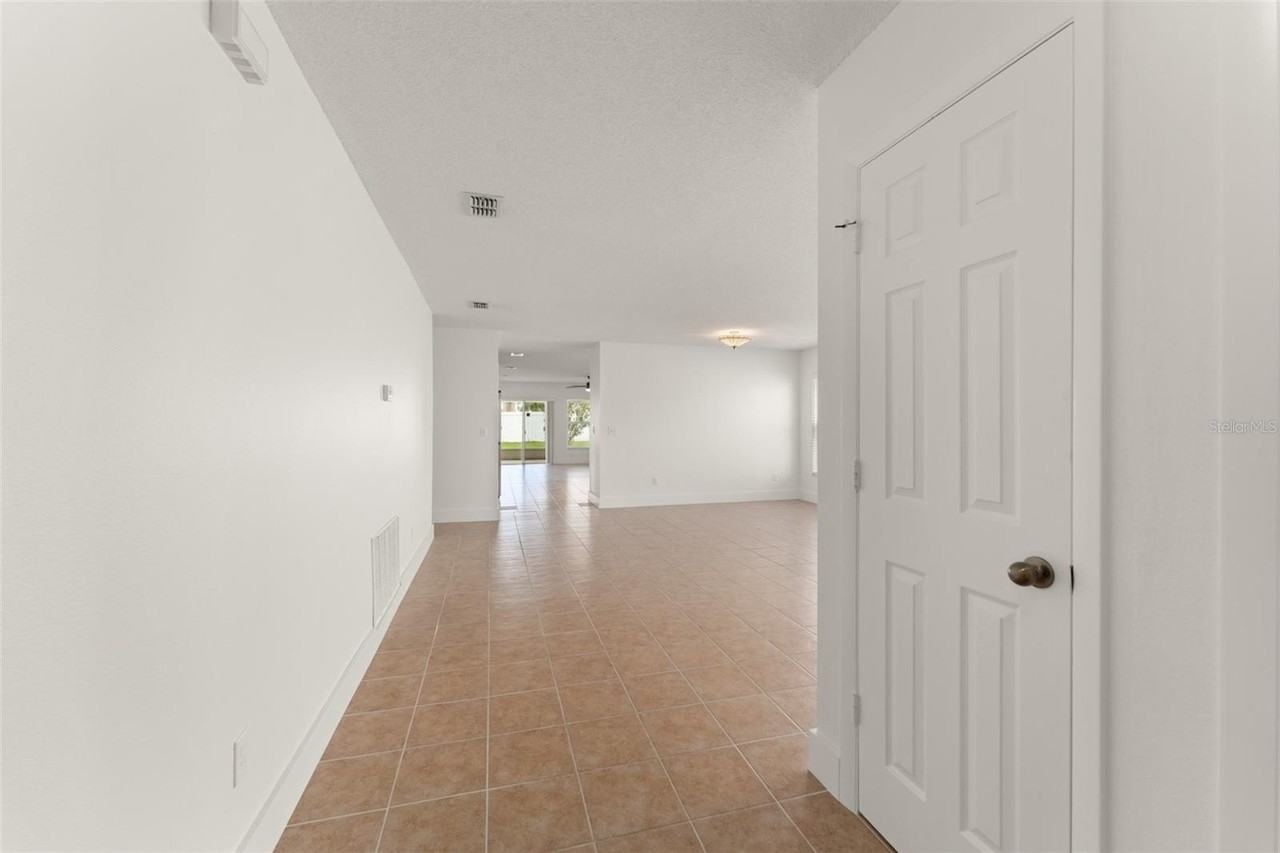 13050 Prairie Meadows Dr - Photo 3 of 34