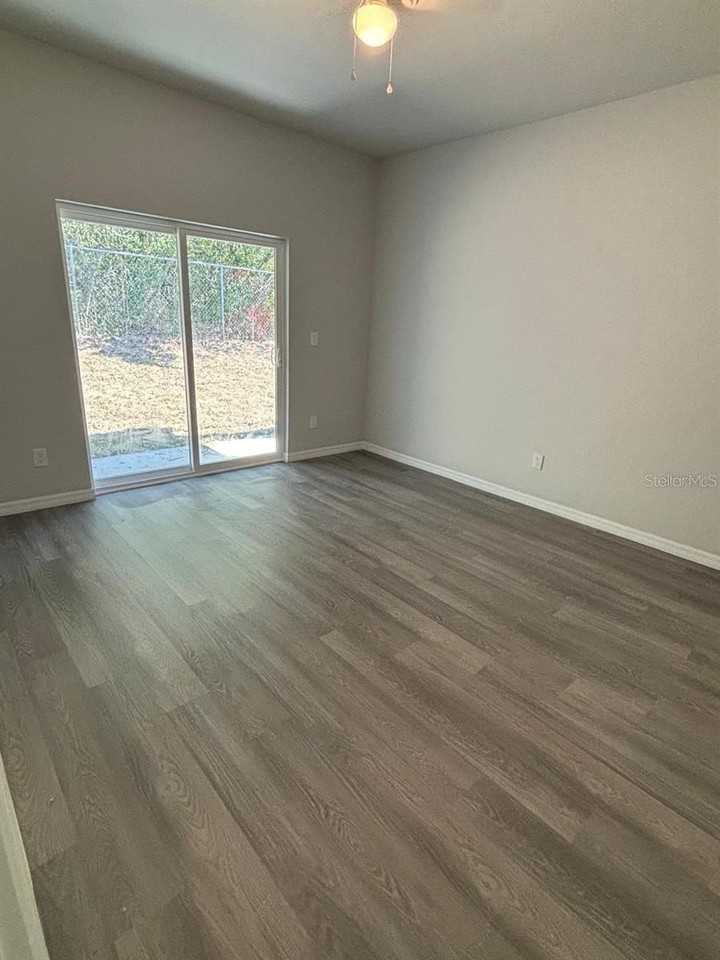 1458 Las Villas Blvd - Photo 6 of 15