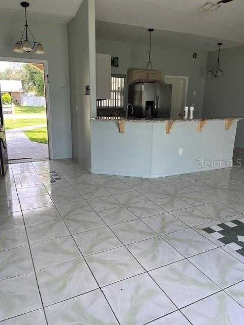 306 Clermont Dr - Photo 5 of 32