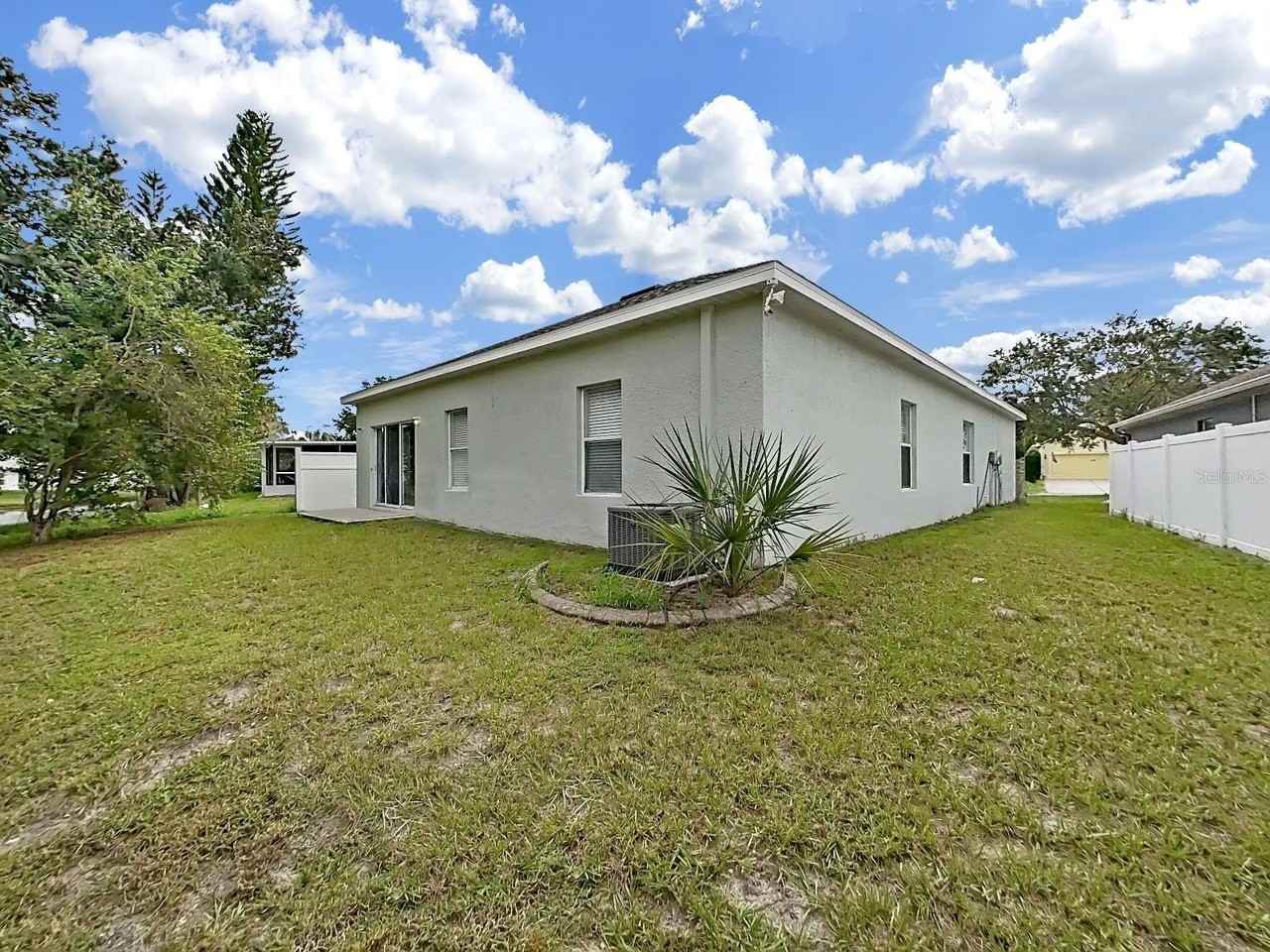 9541 Cypress Harbor Dr - Photo 3 of 39