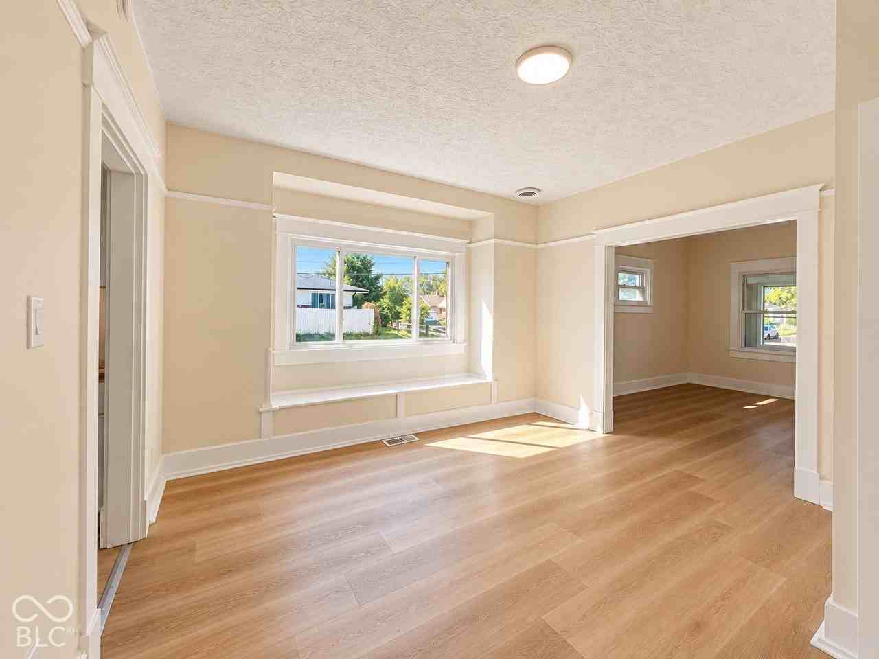 1701 E Kelly St - Photo 6 of 19